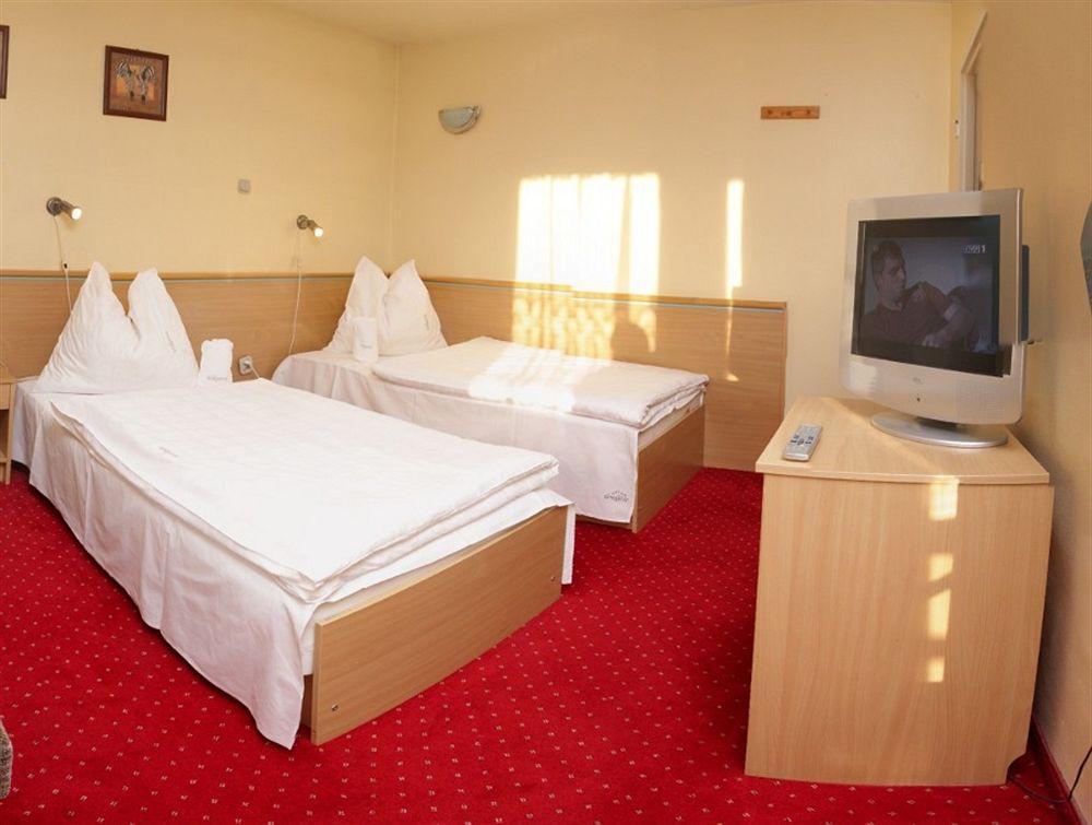 Hotel Wiktoria Szklarska Poreba Luaran gambar